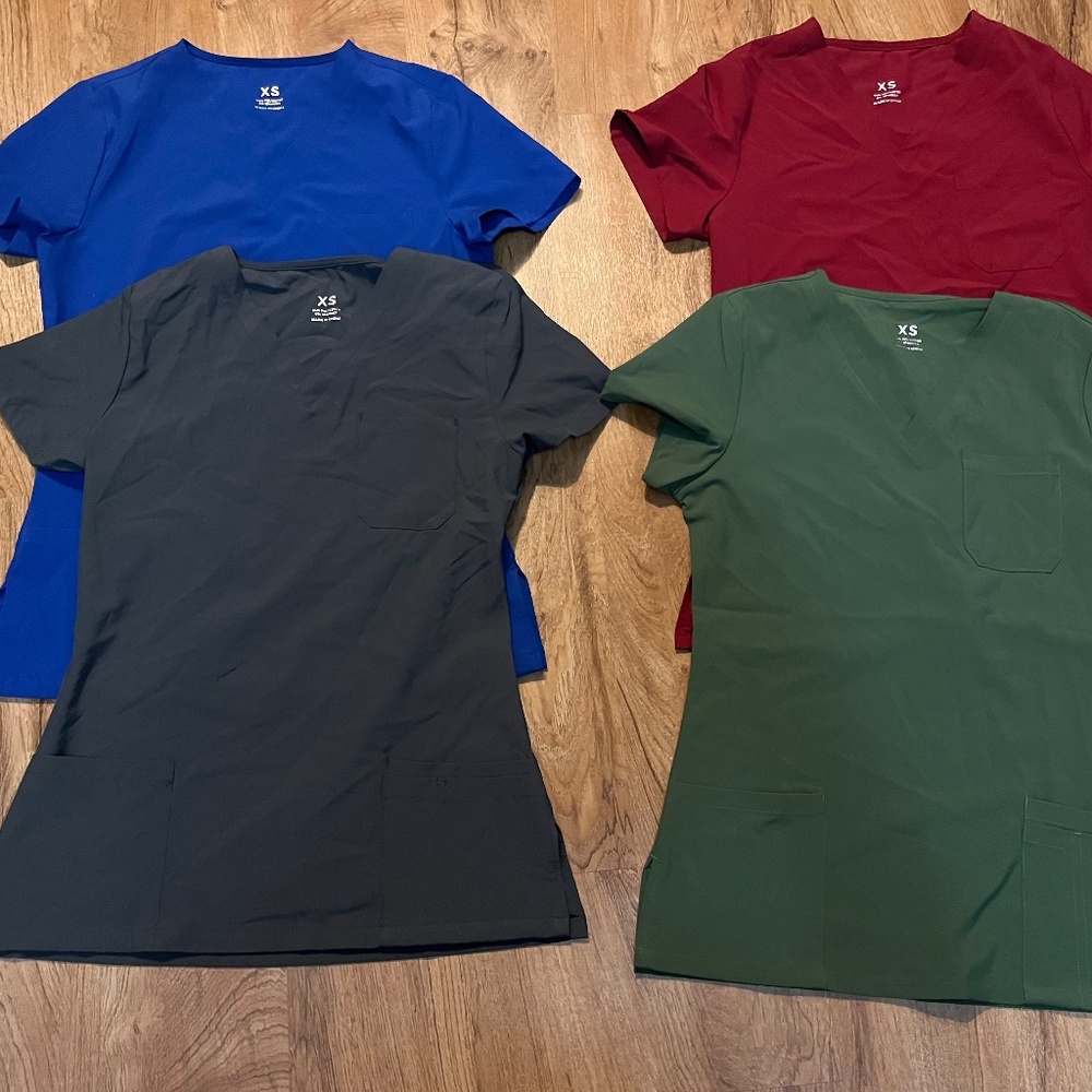 XS 4 pack of scrub tops